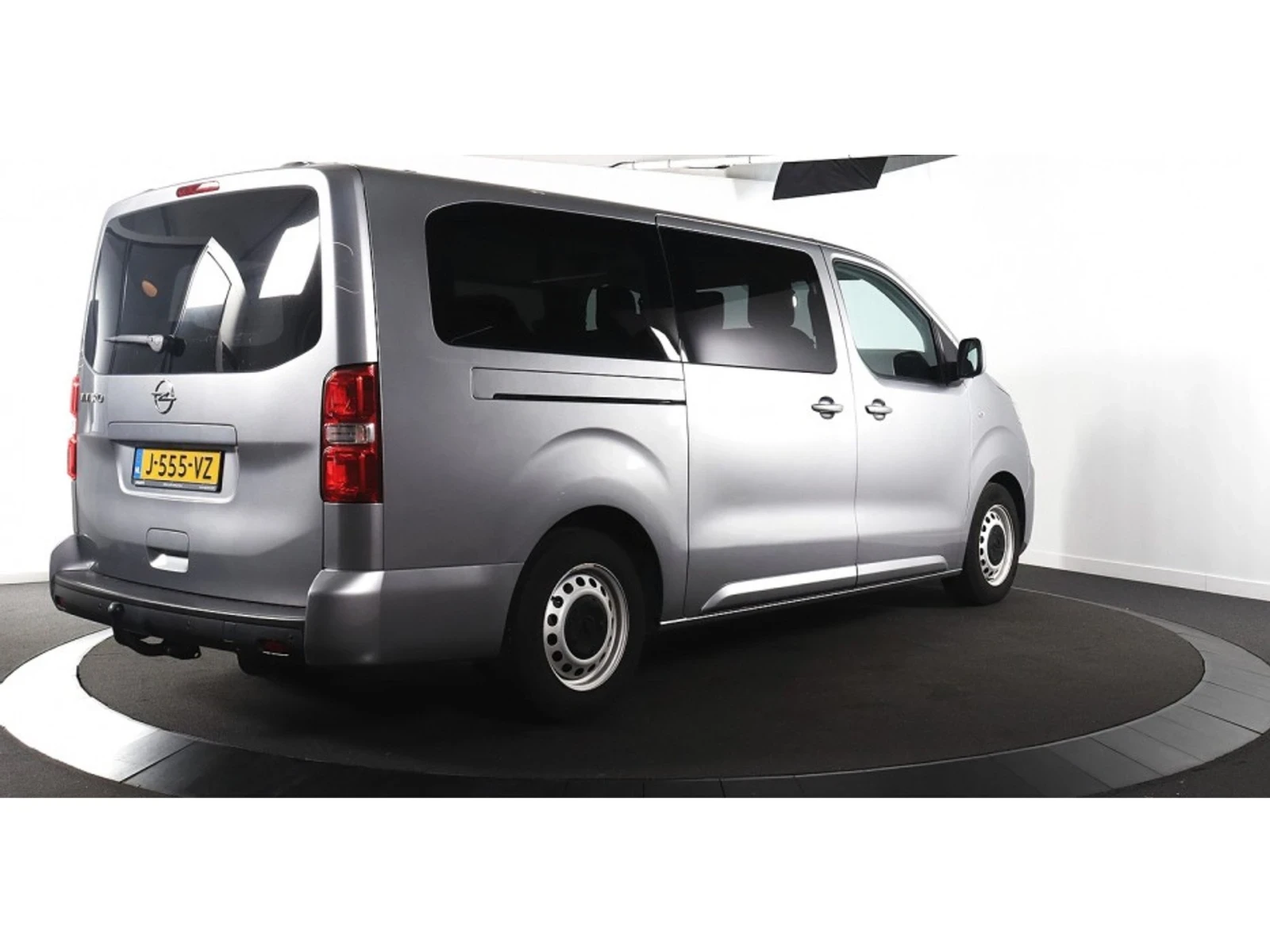 Opel Vivaro Vivaro L3H1 2.0 CDTI - изображение 2