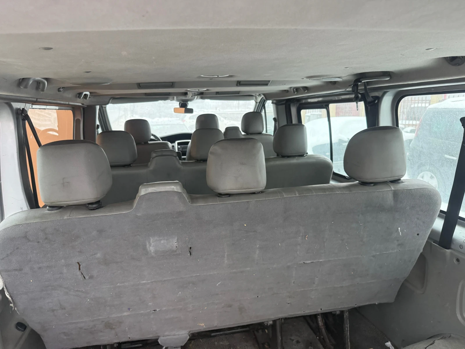 Opel Vivaro 2.0dci - изображение 9