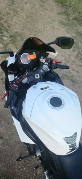 Suzuki Gsxr undefined | Auto.bg — изображение 17