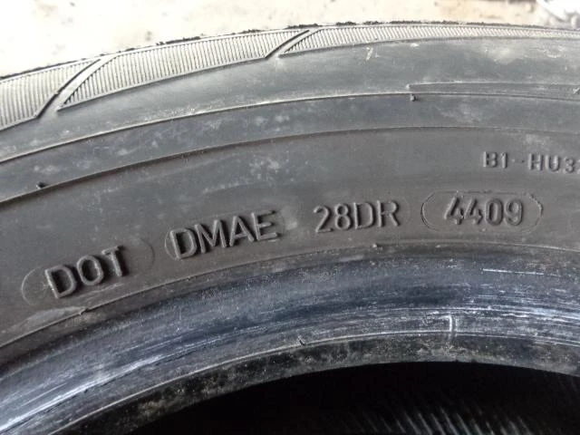 Гуми Зимни 195/65R15, снимка 3 - Гуми и джанти - 20297506