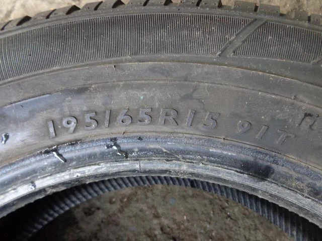 Гуми Зимни 195/65R15, снимка 5 - Гуми и джанти - 20297506