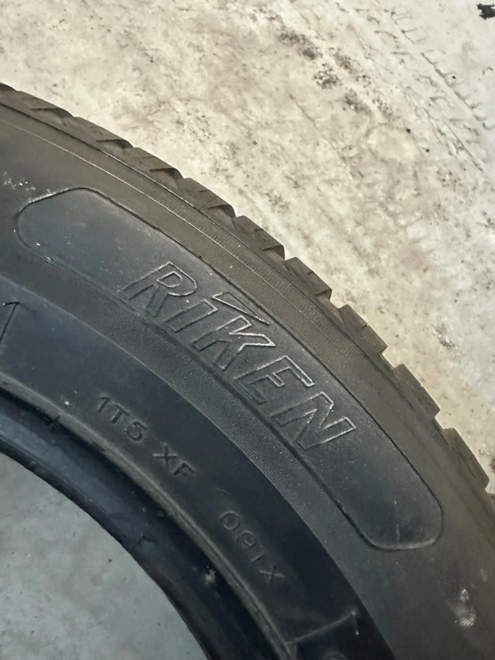 ���� � ������ 235/55R19 | Mobile.bg � ����������� 14