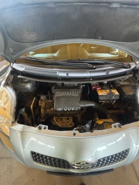 Toyota Yaris 1.3, снимка 12