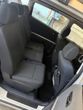 Toyota Corolla verso 1.8 VVT-i (ВЕРИГА! 7 Местна! ), снимка 11