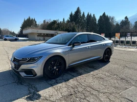     VW Arteon R-LINE