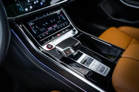 Audi S8 * Керамика* Headup* Pano* SoftCl* 21* - 171900 лв. - 93592737 | Car24.bg