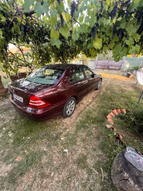 Mercedes-Benz C 200, снимка 4