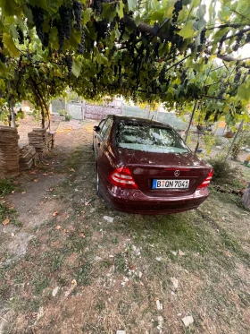Mercedes-Benz C 200, снимка 2