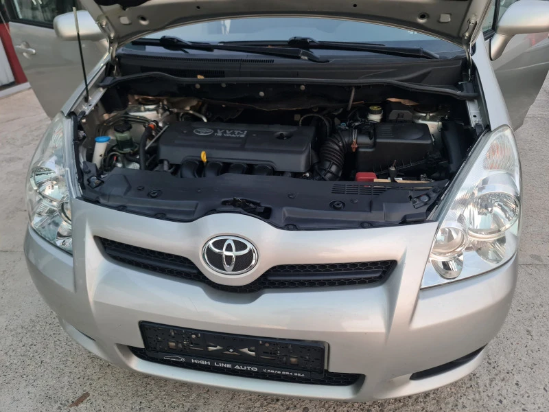 Toyota Corolla verso 1.8 Vvti FaceLift 7-местна Автопилот, снимка 16 - Автомобили и джипове - 46679183