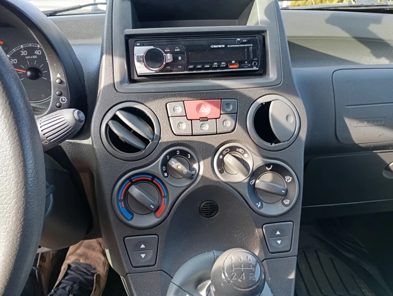 Fiat Panda, снимка 8 - Автомобили и джипове - 48348340