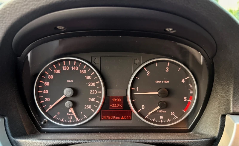 BMW 318 1.8d 122кс, снимка 8 - Автомобили и джипове - 52298960