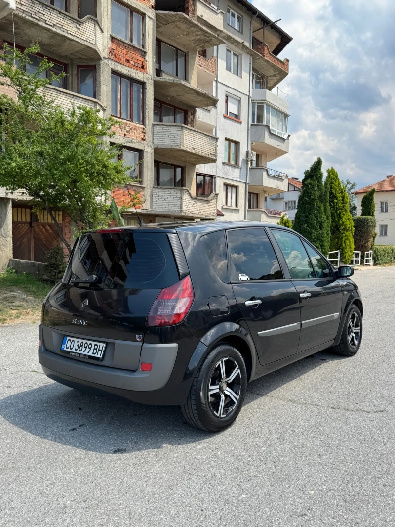 Renault Scenic, снимка 6 - Автомобили и джипове - 53012849