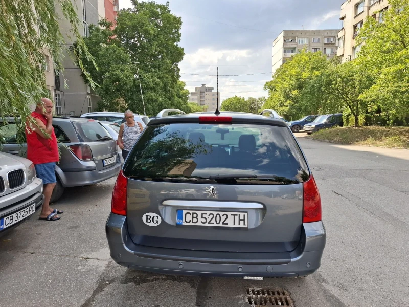 Peugeot 307 2.0 hdi  7 местна, снимка 4 - Автомобили и джипове - 51227584