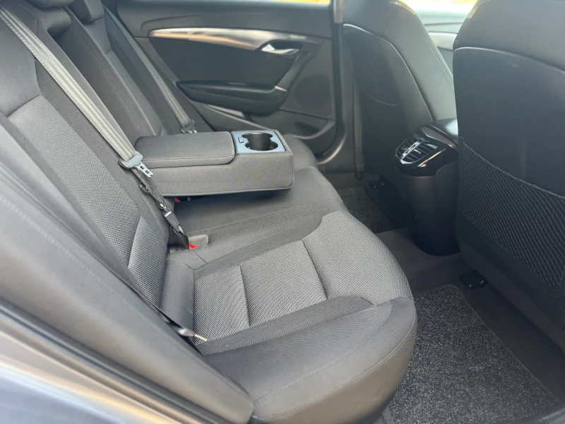 Hyundai I40 1.7CRDI / Камера /Автомат / ЛИЗИНГ, снимка 17 - Автомобили и джипове - 51669486