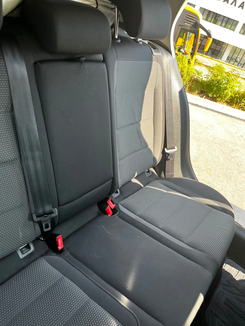 VW Golf 1, 6 TDI Highline, снимка 14 - Автомобили и джипове - 51702356