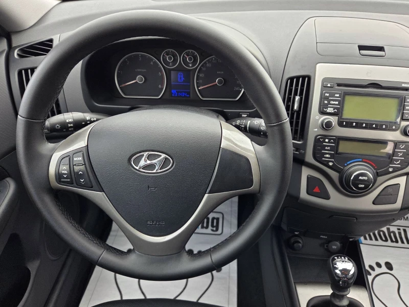 Hyundai I30 1.6CRDI, снимка 15 - Автомобили и джипове - 52054699