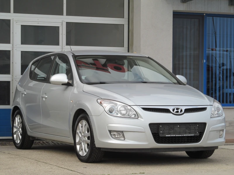 Hyundai I30 1.6CRDI, снимка 2 - Автомобили и джипове - 52054699