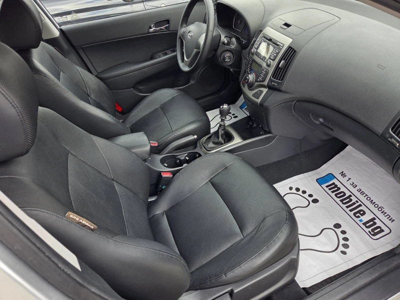 Hyundai I30 1.6CRDI, снимка 8 - Автомобили и джипове - 52054699