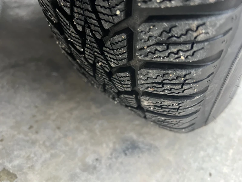 VW Caddy 1.6tdi-Klima-Maxi, снимка 13 - Автомобили и джипове - 52658086