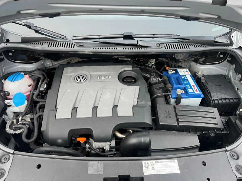 VW Caddy 1.6tdi-Klima-Maxi, снимка 12 - Автомобили и джипове - 52658086