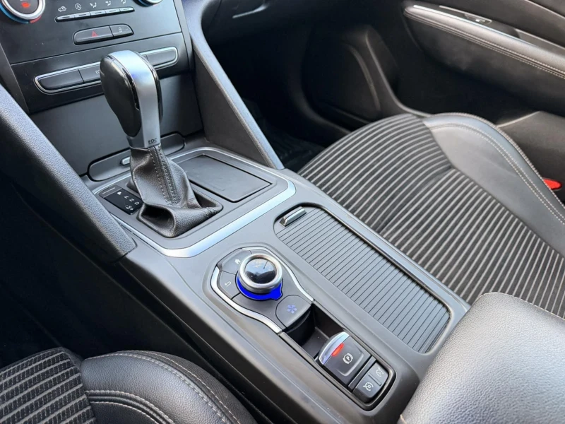 Renault Talisman 1.6DCI / РЕГИСТРИРАН / МАСАЖ / КАМЕРА, снимка 14 - Автомобили и джипове - 52938751