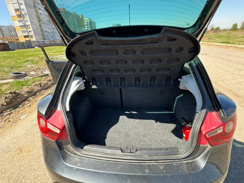 Seat Ibiza TSI, снимка 8 - Автомобили и джипове - 53584438