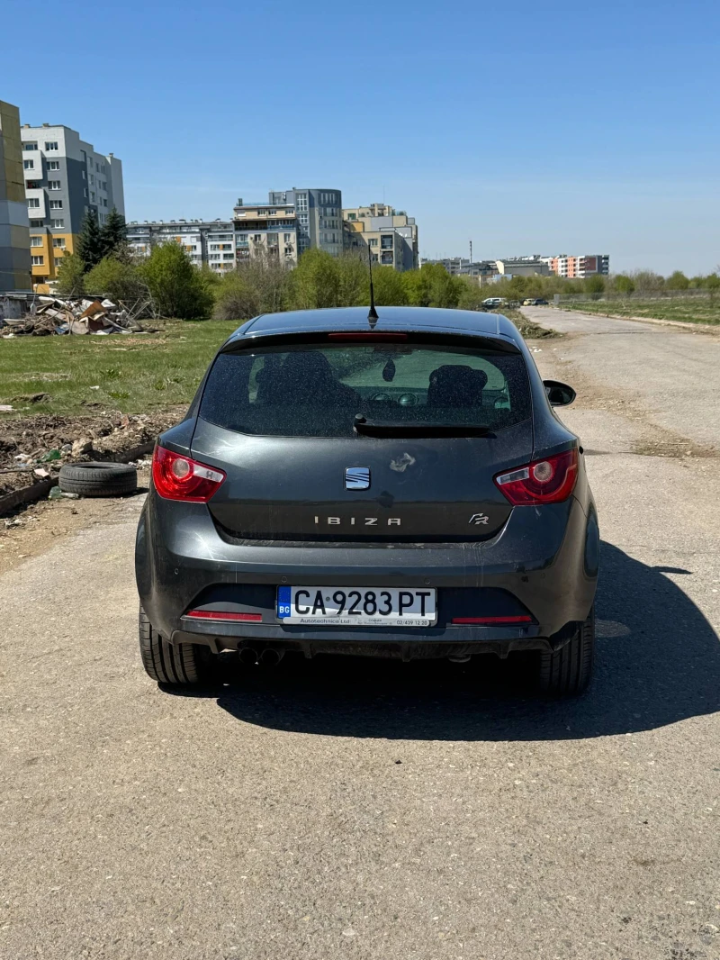 Seat Ibiza TSI, снимка 4 - Автомобили и джипове - 53584438