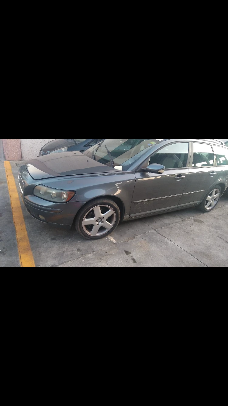 Volvo V50 2.0D 136ks, снимка 1 - Автомобили и джипове - 47491889