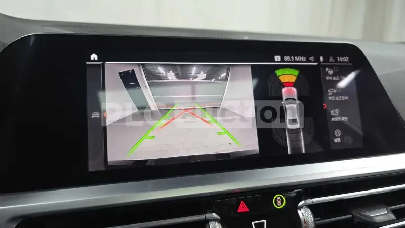BMW 320 ПОДГРЕВ| ПАМЕТ| КАМЕРА| ВКЛ. ТЕХНОТЕСТ, снимка 4 - Автомобили и джипове - 54459372