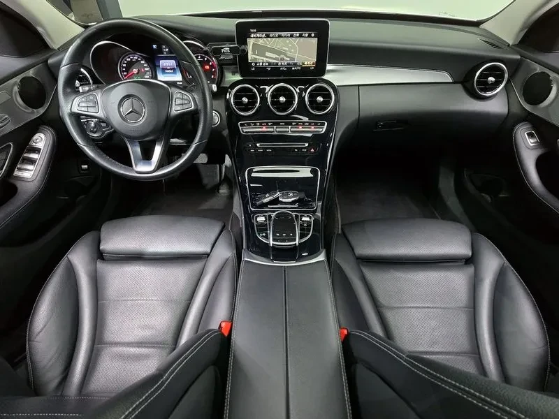 Mercedes-Benz C 180 САМО 30% АВАНС, снимка 11 - Автомобили и джипове - 56064942