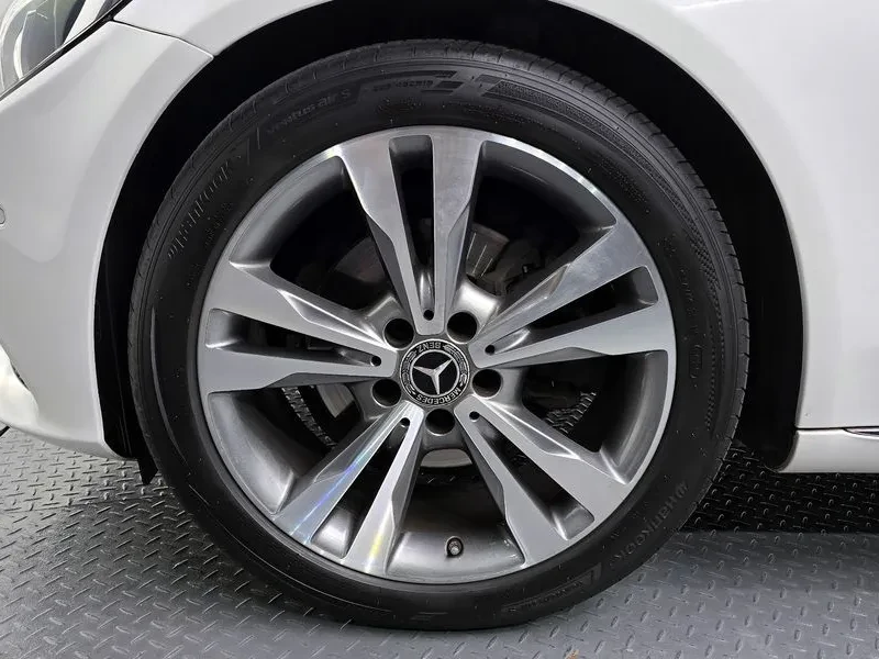 Mercedes-Benz C 180 САМО 30% АВАНС, снимка 8 - Автомобили и джипове - 56064942