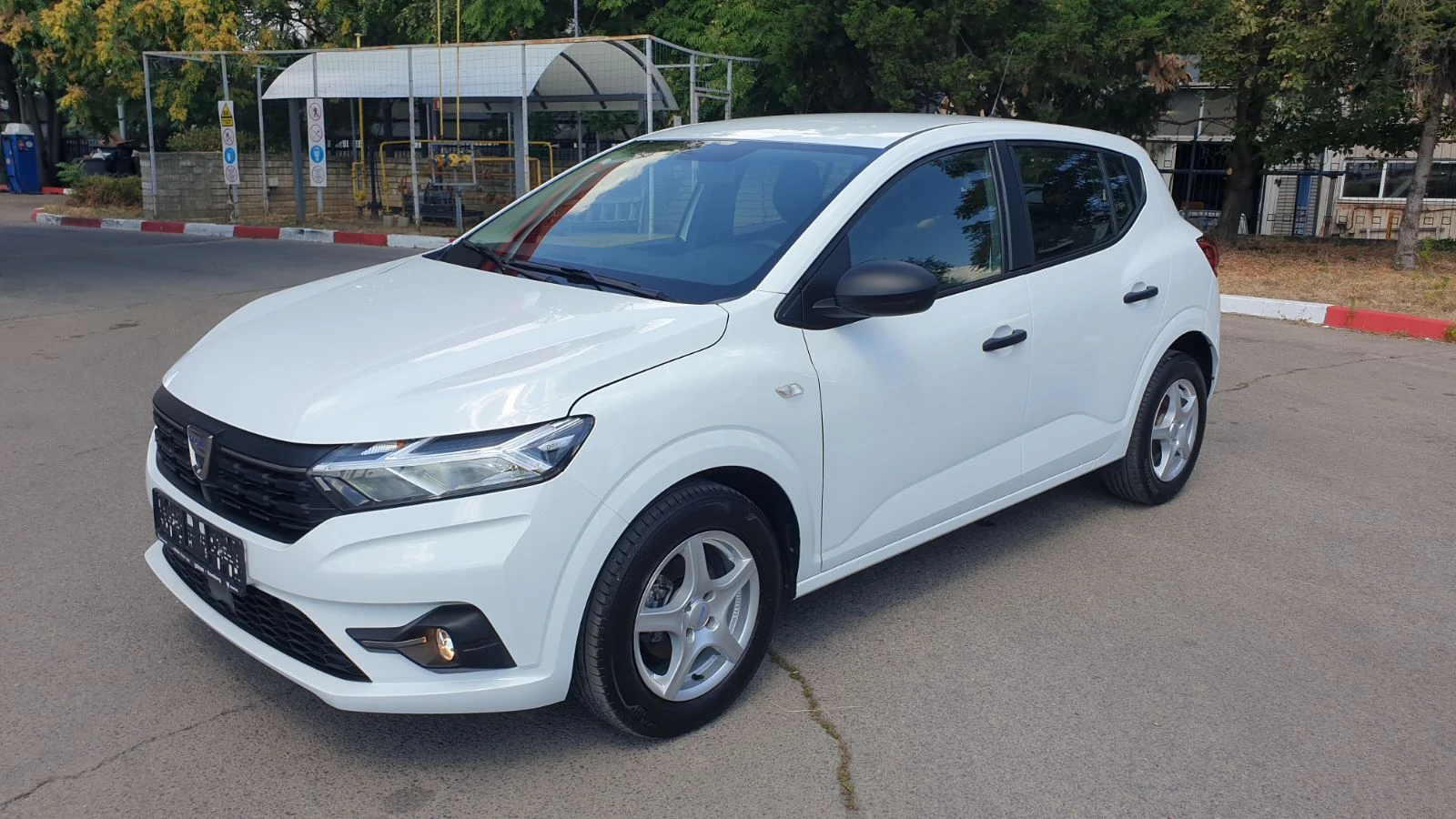 Dacia Sandero 11000.КМ-НОВА КОЛА-УНИКАТ, снимка 1