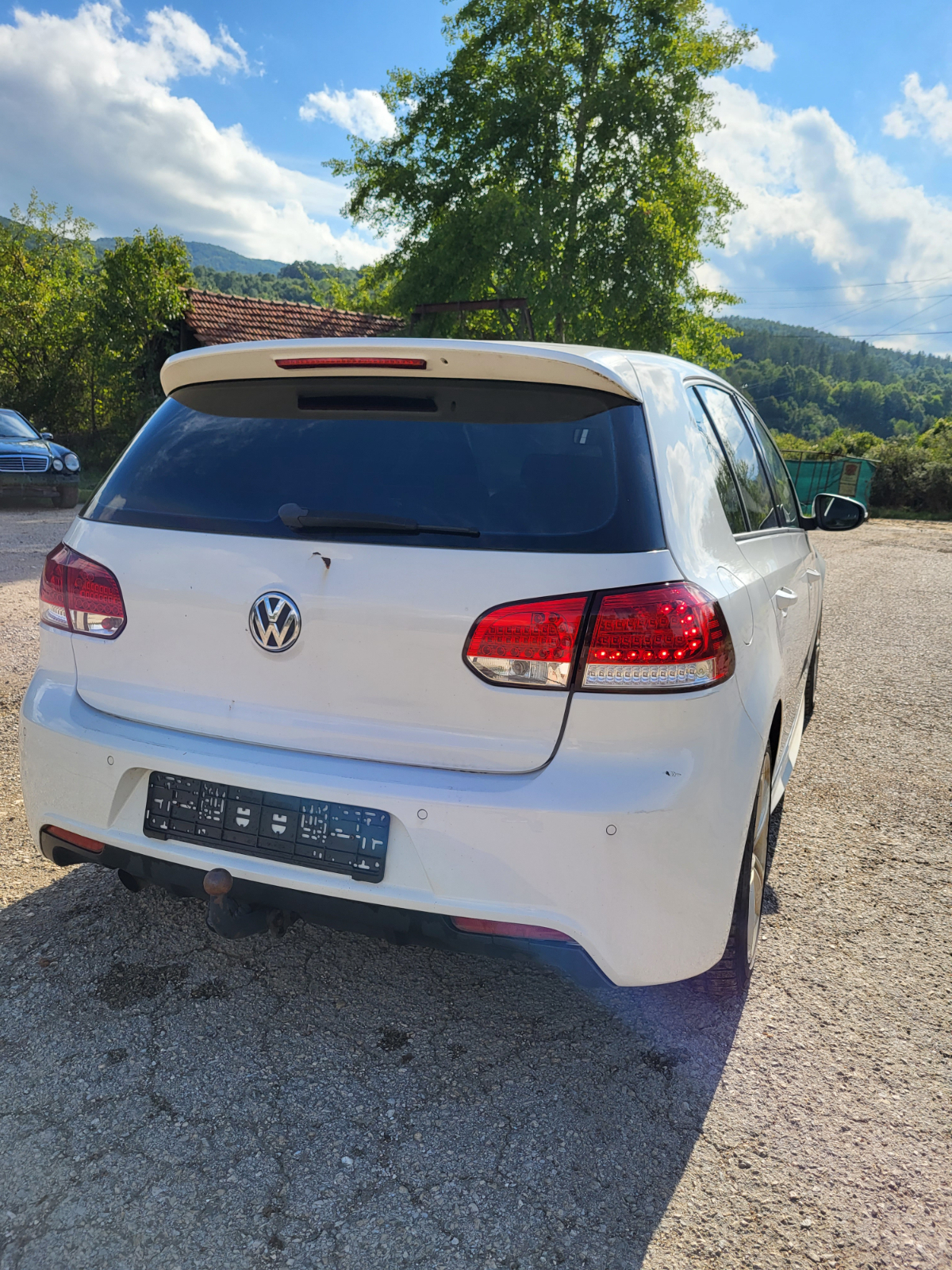 VW Golf 1.6 тди - изображение 1