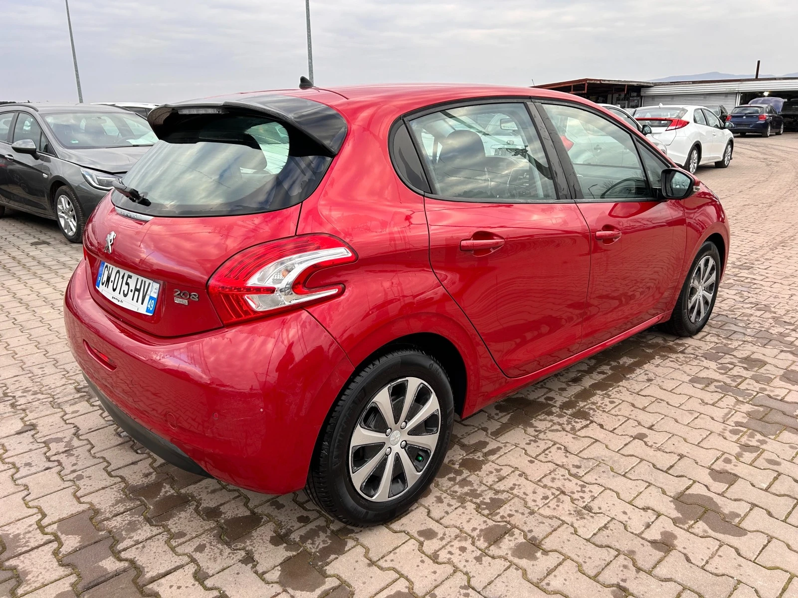 Peugeot 208 1.6HDI AVTOMAT EURO 5 ЛИЗИНГ - изображение 6