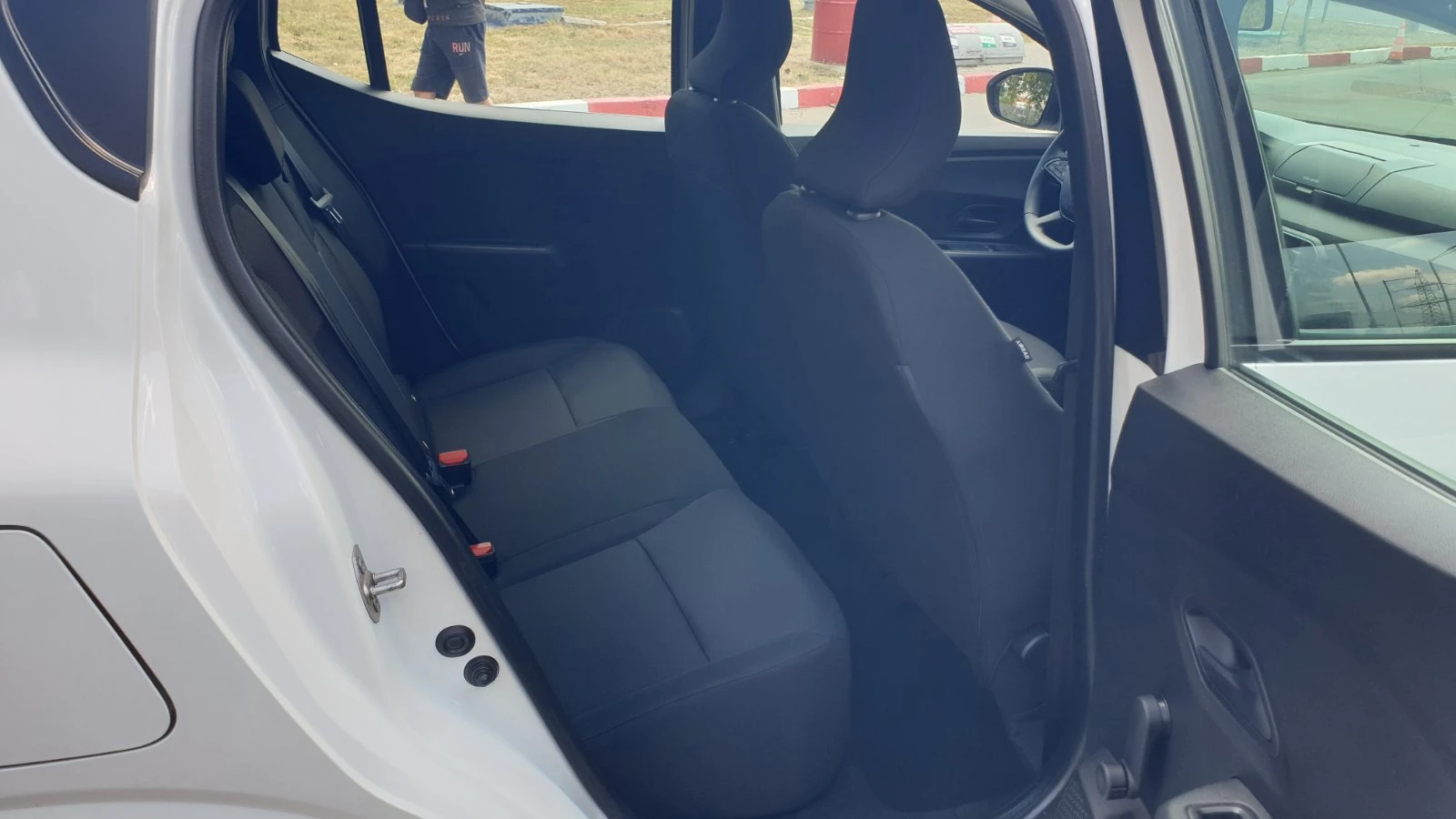 Dacia Sandero 11000.КМ-НОВА КОЛА-УНИКАТ | Mobile.bg — изображение 13
