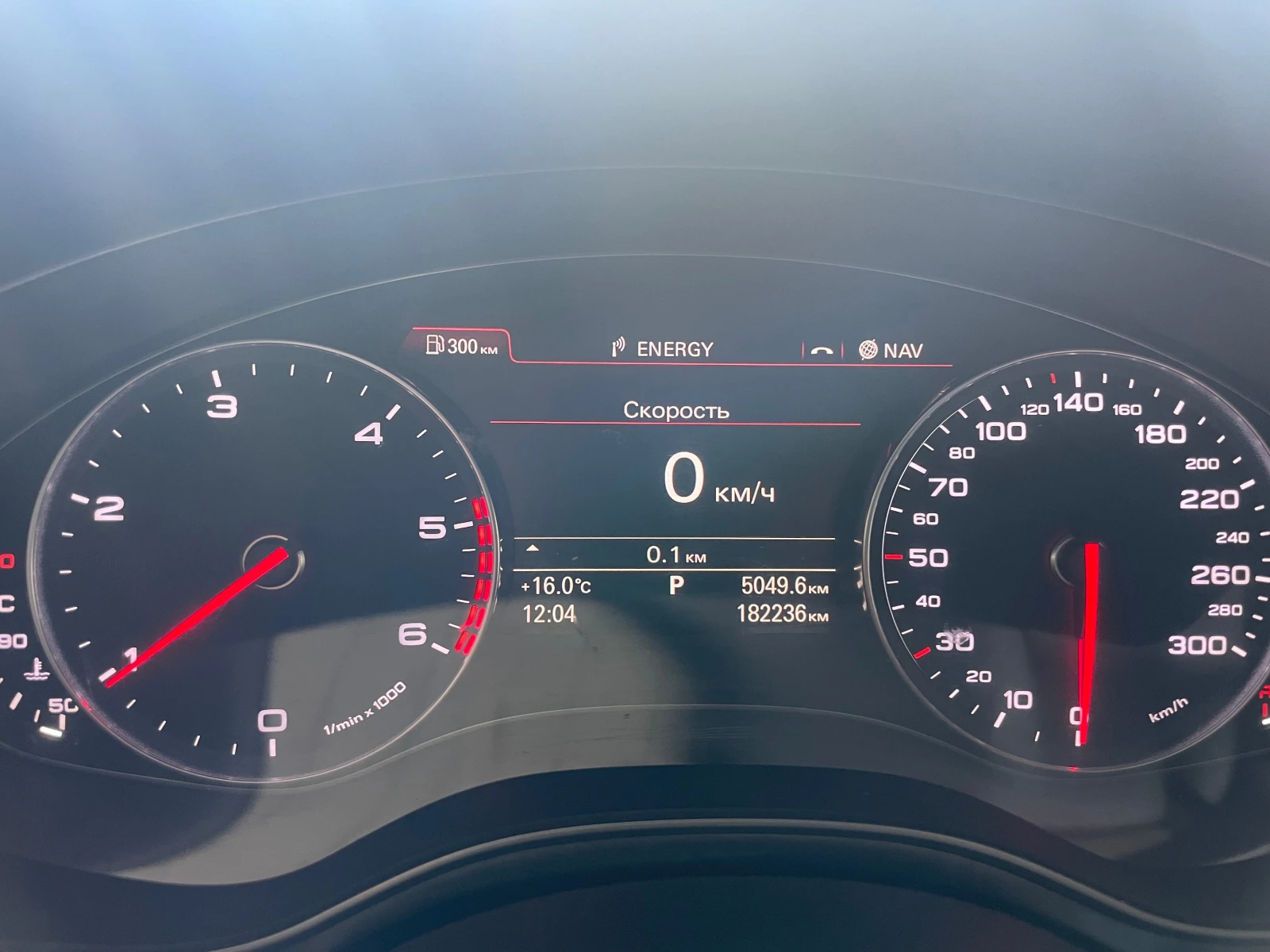 Audi A6 2.0TDI-8G-TRONIC-182Х.КМ-СЕРВИЗНА ИСТОРИЯ-RS-LINE - изображение 10