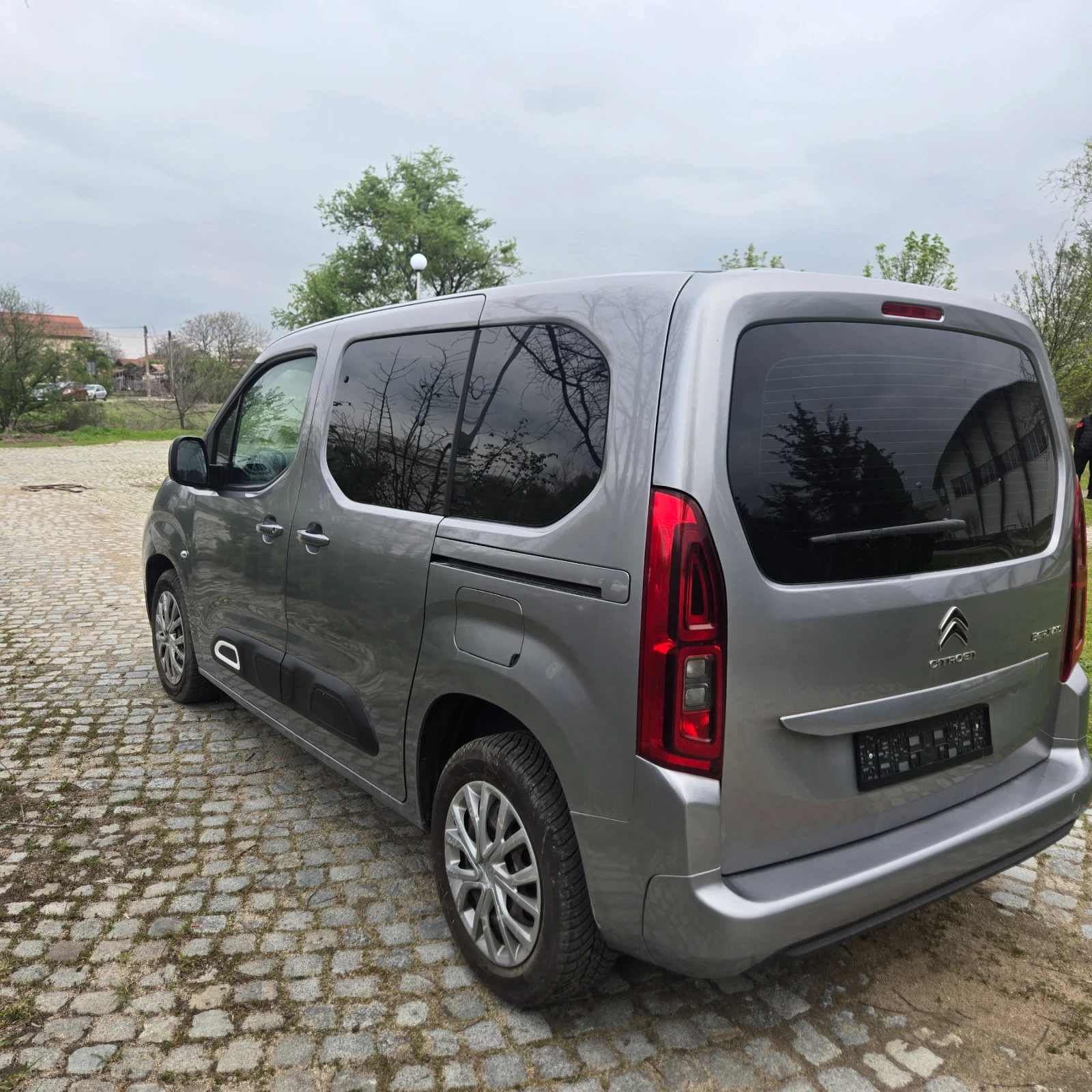 Citroen Berlingo 1.5L Пътническо  - изображение 7