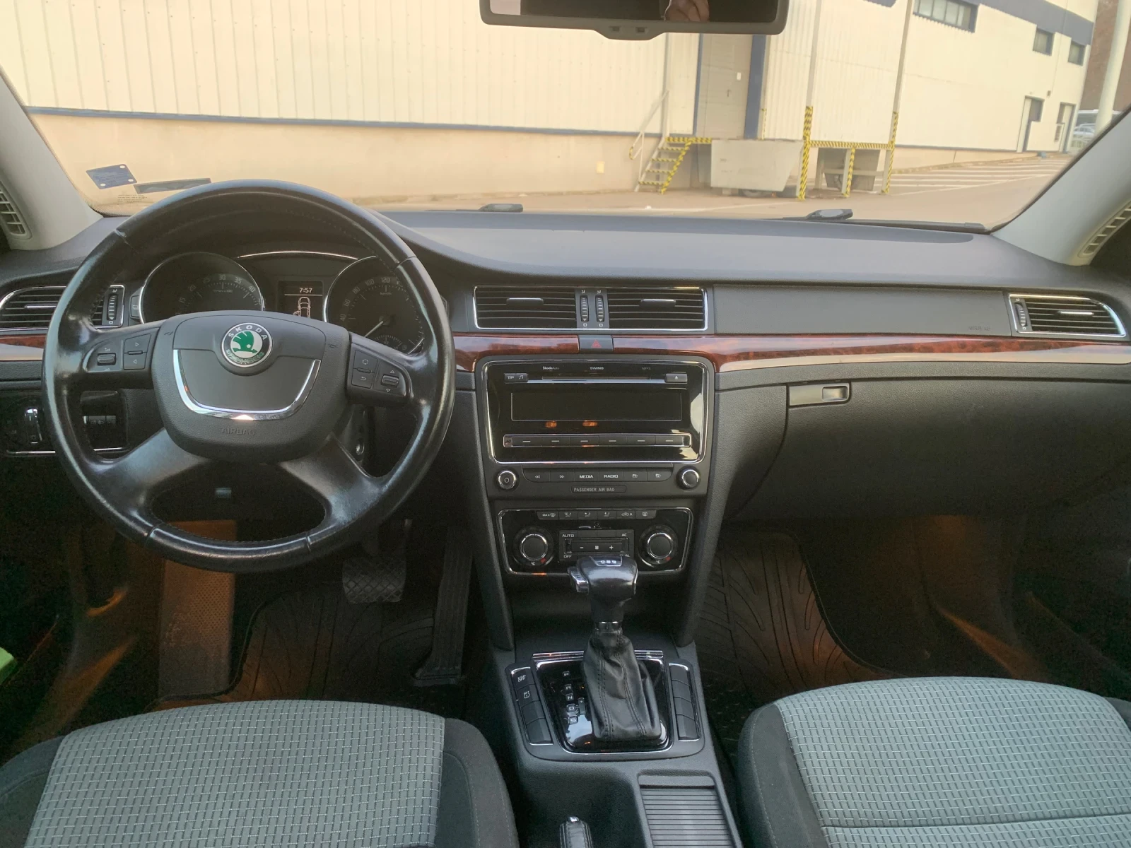 Skoda Superb 2.0TDI 170 к.с.  - изображение 10
