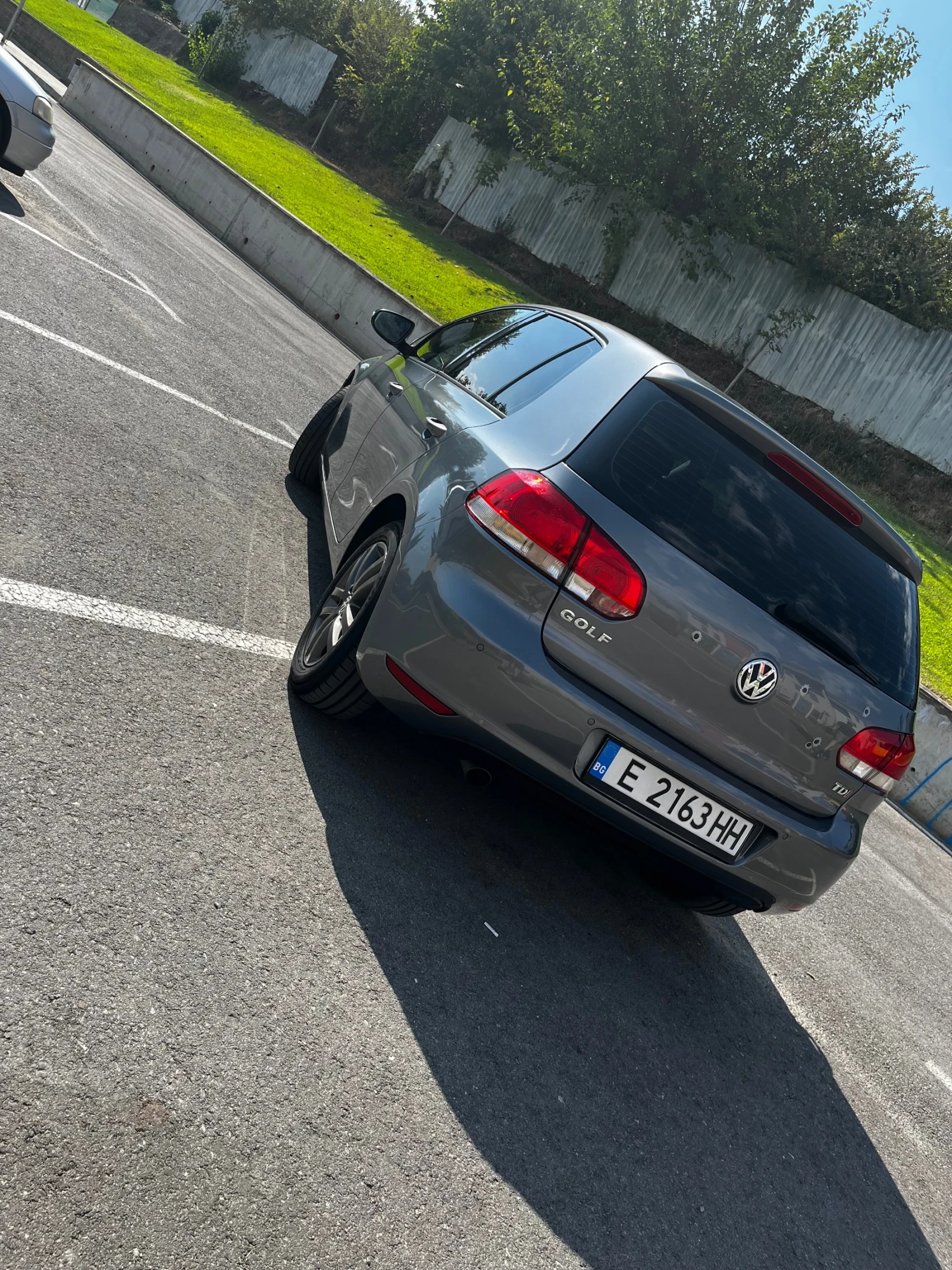 VW Golf 1, 6 TDI Highline - изображение 4