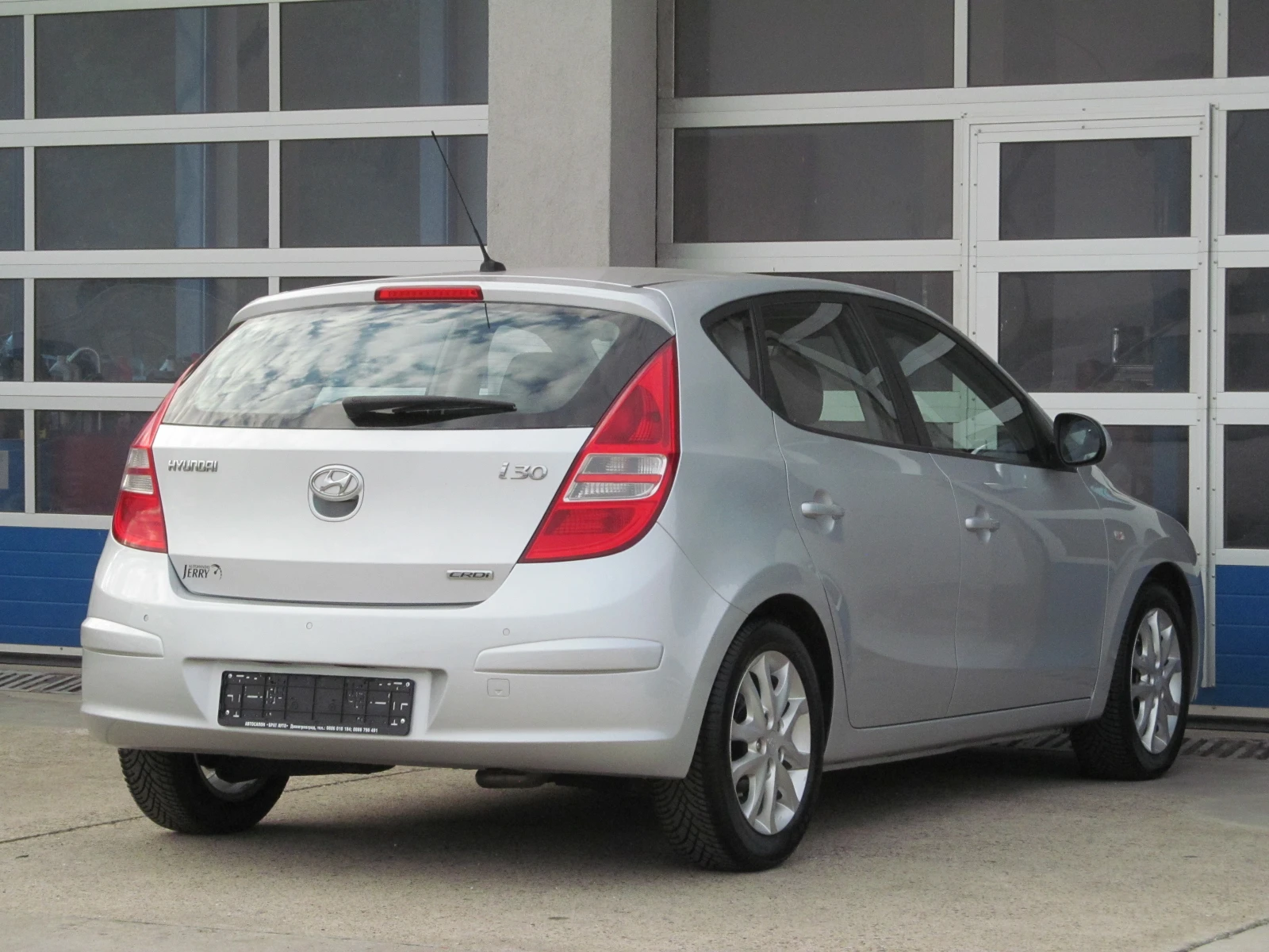 Hyundai I30 1.6CRDI - изображение 3