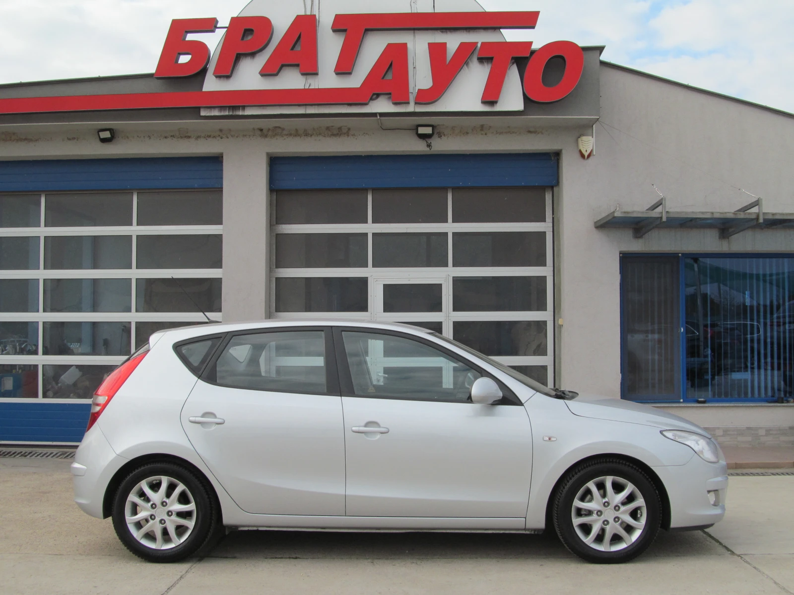 Hyundai I30 1.6CRDI - изображение 6