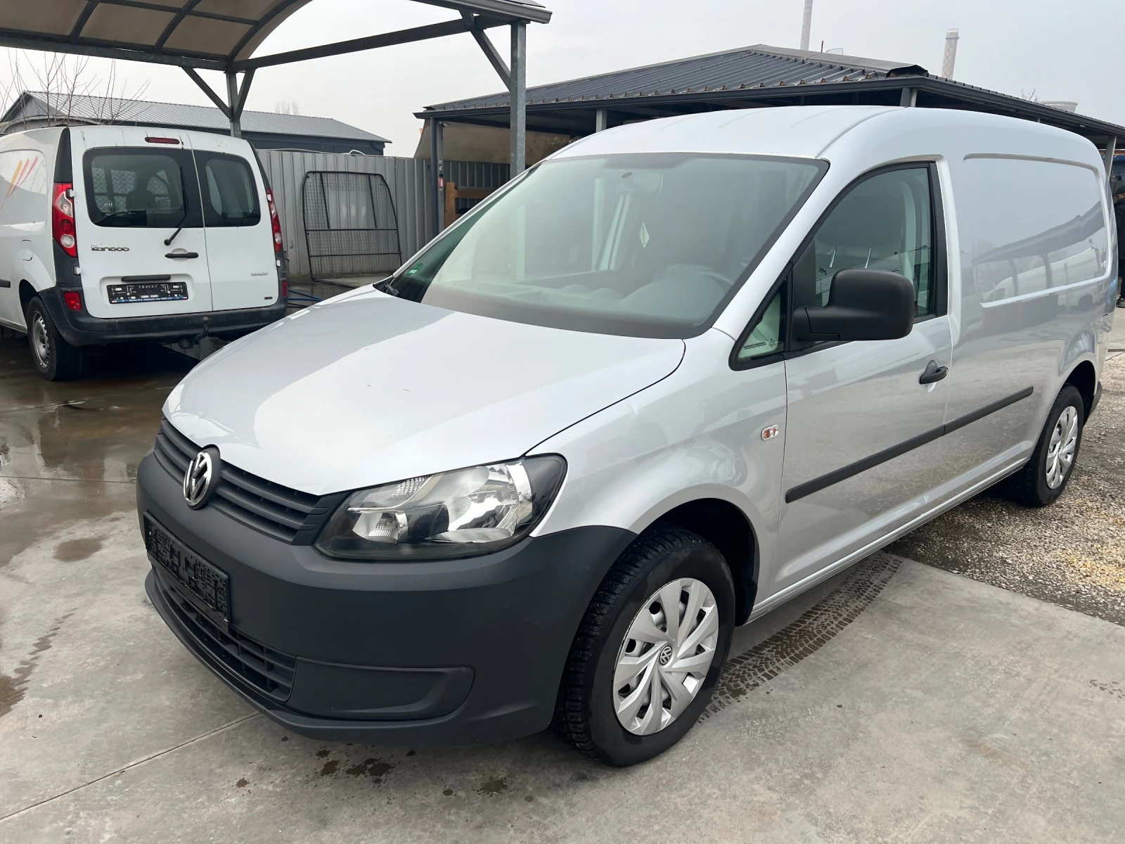 VW Caddy 1.6tdi-Klima-Maxi - изображение 6