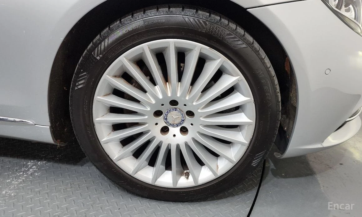 Mercedes-Benz S 350  - изображение 5