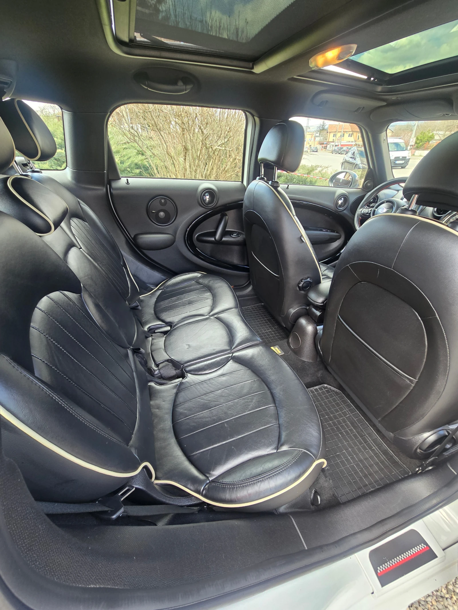 Mini Countryman  JOHN COOPER WORKS от ШВЕЙЦАРИЯ 4Х4 FULL ЕКСТРИ, снимка 8 - Автомобили и джипове - 53998948