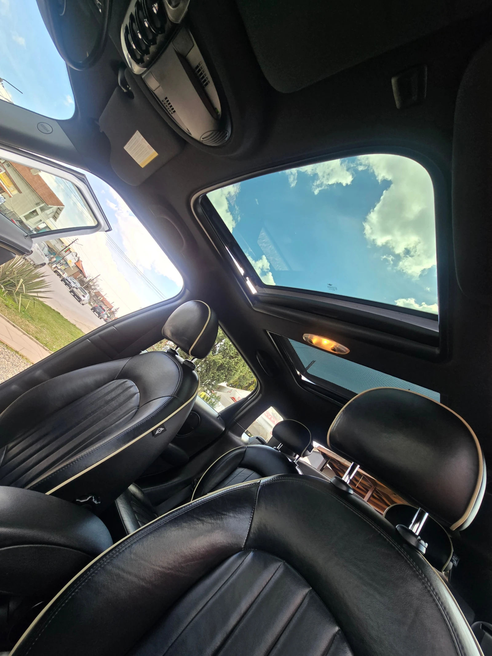 Mini Countryman  JOHN COOPER WORKS от ШВЕЙЦАРИЯ 4Х4 FULL ЕКСТРИ, снимка 14 - Автомобили и джипове - 53998948