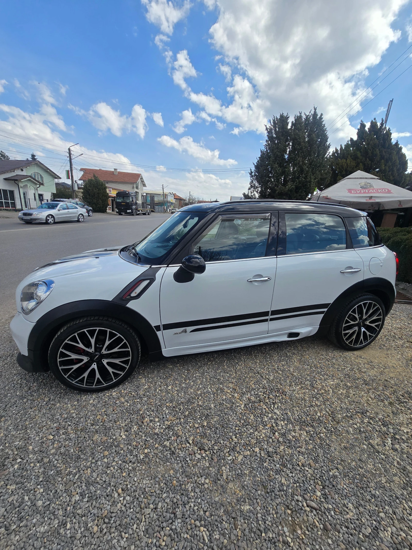 Mini Countryman  JOHN COOPER WORKS от ШВЕЙЦАРИЯ 4Х4 FULL ЕКСТРИ, снимка 2 - Автомобили и джипове - 53998948