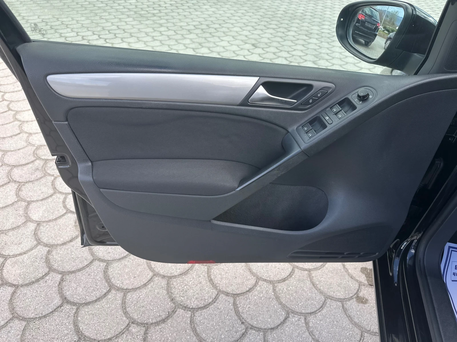 VW Golf 1.4i GAZ, снимка 9 - Автомобили и джипове - 54177688