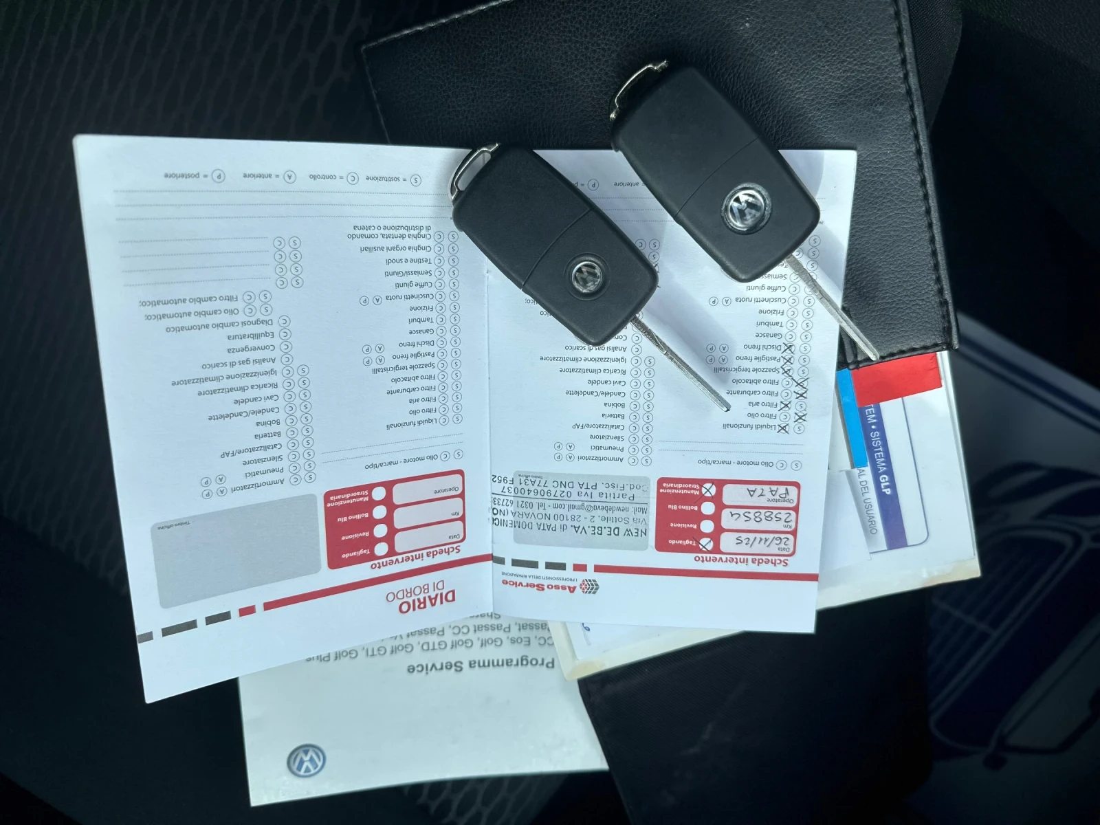 VW Golf 1.4i GAZ, снимка 11 - Автомобили и джипове - 54177688