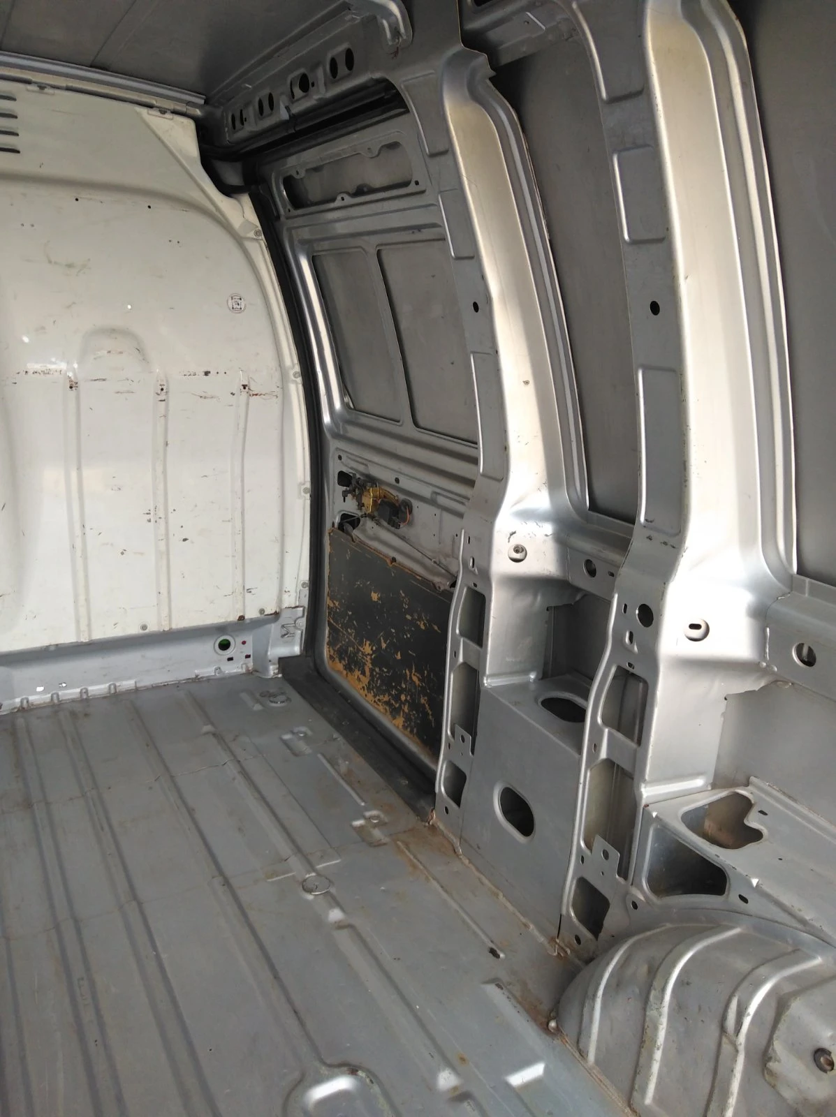 Peugeot Expert HDi, снимка 11 - Автомобили и джипове - 54400414