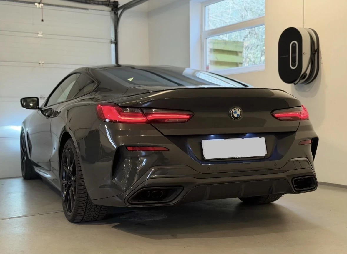 BMW 850 Xdrive* Carbon* Coupe* Harman Kardon* HeadUp, снимка 3 - Автомобили и джипове - 54719528